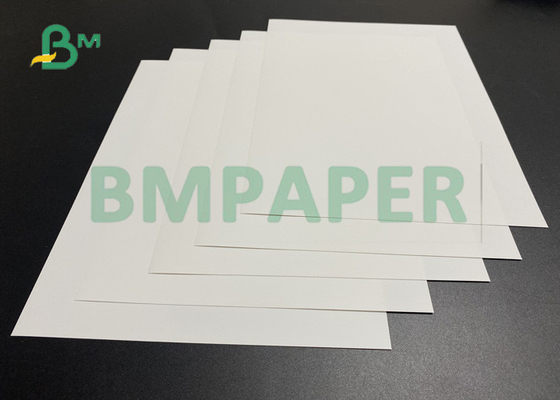 Le carbonate de calcium résistant de la larme 144gsm 120um a basé les feuilles de papier en pierre