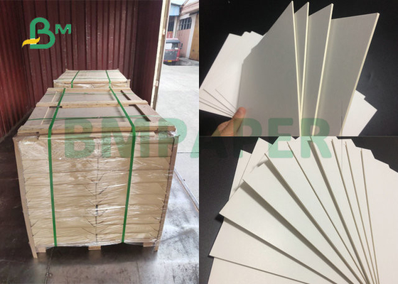 2MM 3MM ont réutilisé le tableau blanc stratifié bilatéral enduit pour la boîte de paquet dégradable