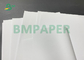 Le papier blanc non-enduit d'impression offset a adapté aux besoins du client en petit pain 23 - 25 tonnes de 40GP